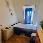 Cozy Studio With A View Of The Eiffel Tower
