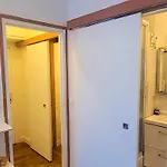 Cozy Studio With A View Of The Eiffel Tower